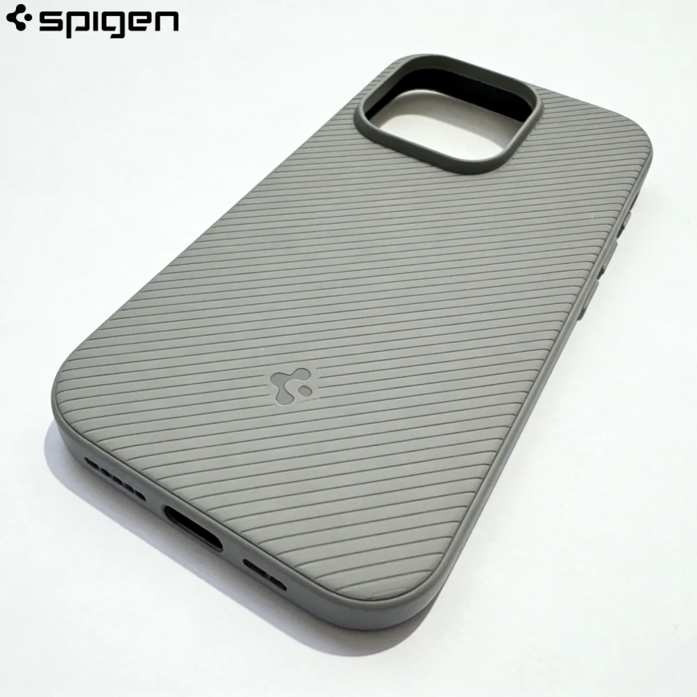 Фото Матовый магнитный мягкий чехол Spigen из ТПУ для iPhone 17 Pro Max, 17 Air, 17 Pro с поддержкой беспроводной зарядки MagSafe, противоударный