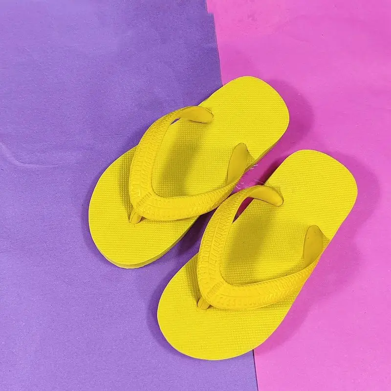 

Non-Slip Kids Flip Flops Rubber Beach Sandals Parent Child Set Lightweight Summer Outdoor Strappy Sandals