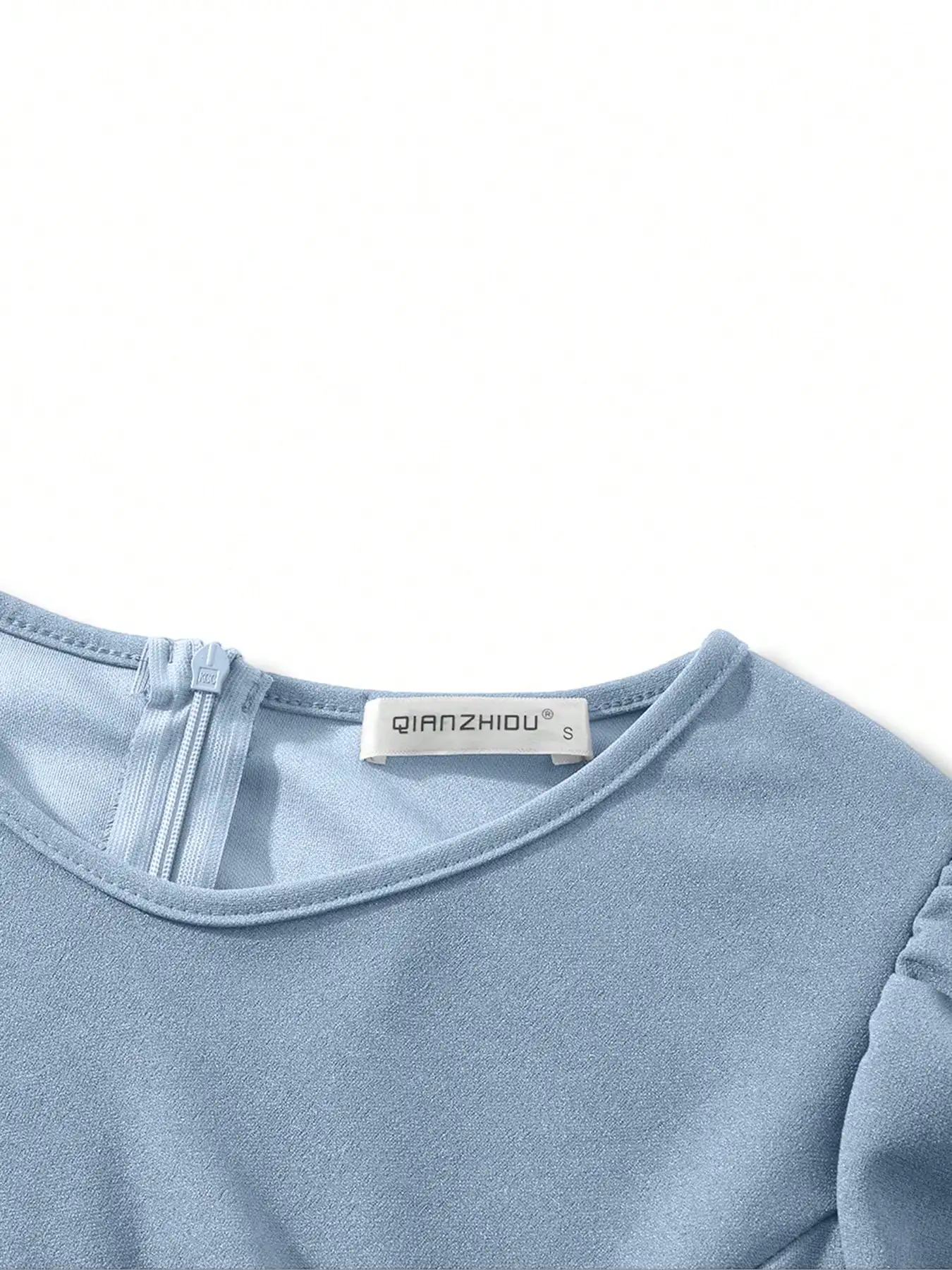 

Элегантное однотонное платье миди с пышными рукавами и поясом для офиса и повседневной носки