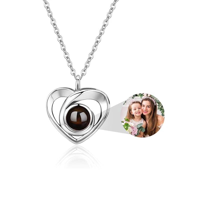 XCL Photo Projection Dog Paw Necklace 10
