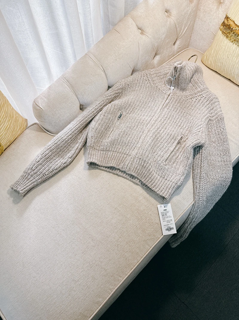 سترة صوفية محبوكة ناعمة بياقة عالية على الطراز الكوري فضفاضة وأنيقة للنساء
