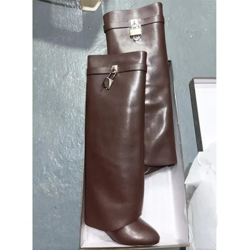 European and American Women\'s High-quality Shark Buckle Runway Boots, Genuine Leather Knight Boots, Knee Length Skirt Boots