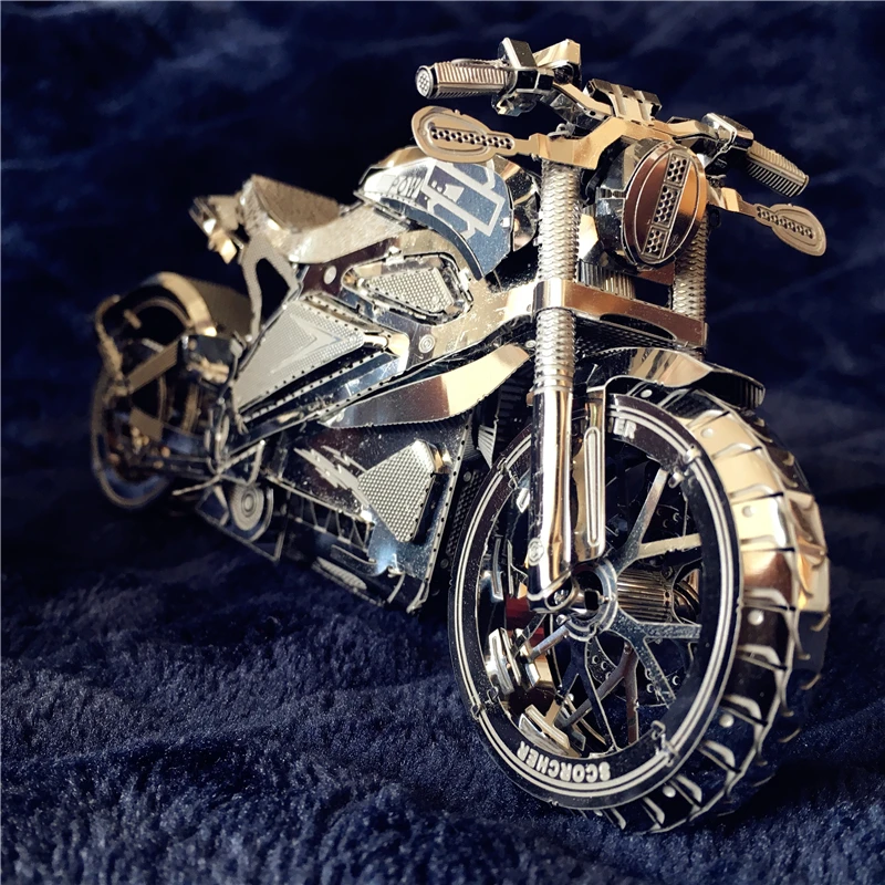 3D Vengeance Motorcycle Model Metal Assembly DIY Puzzle Toys Collectibles Kids Adult Gift Souvenir Home Desktop Decoration 1:16