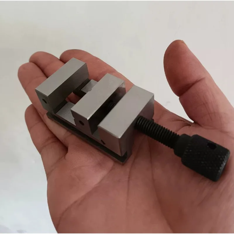 QGG25A Vise 1 Inch Cross Slide V-type Bench Clamp CNC Milling Machine Micro Flat Jaw Vice for Precision Machining