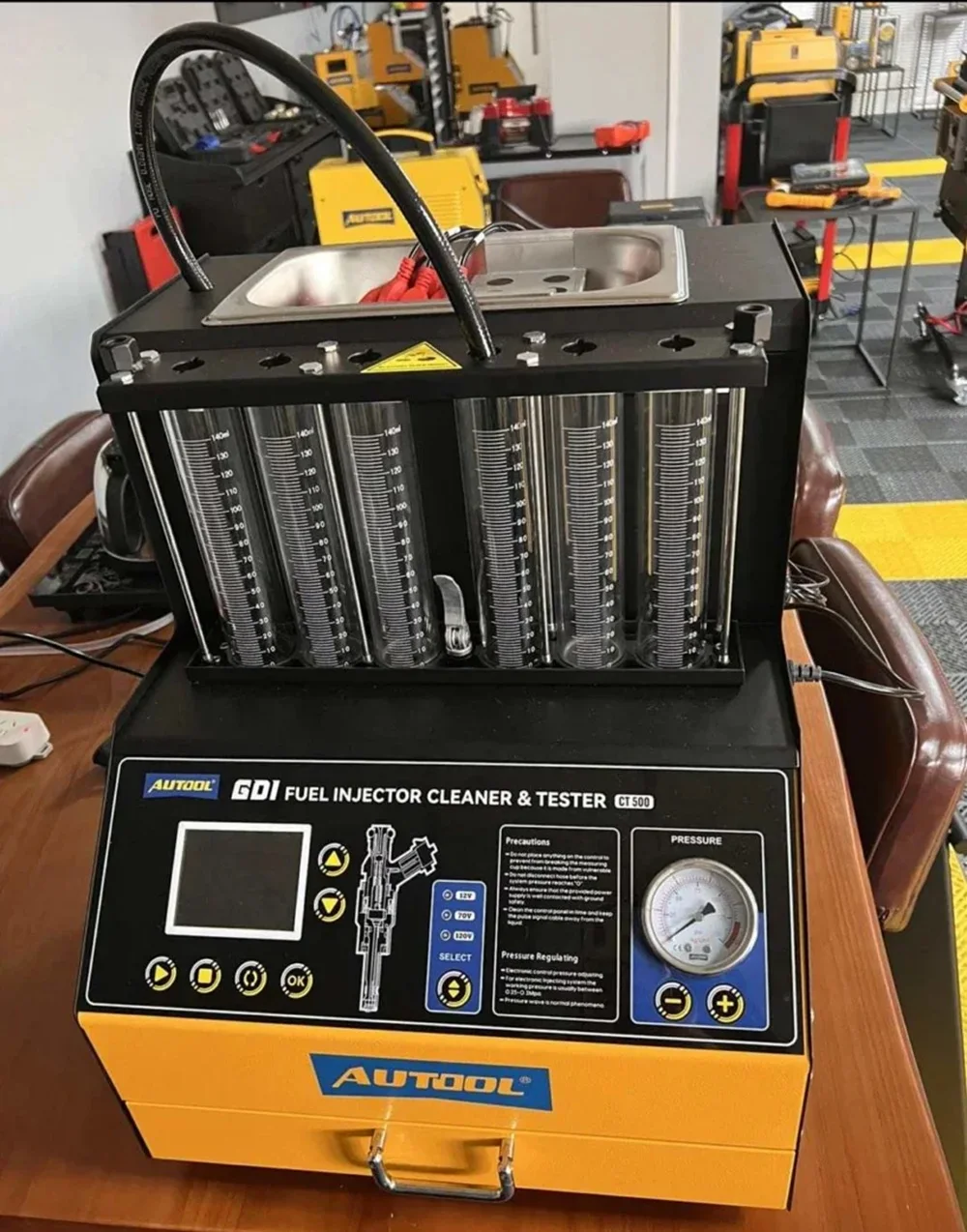 AUTOOL CT500 Fuel Injectors Cleaner And Tester Machine GDI EFI FEI 6-Cylinder 110V-230V Piezoelectric Fuel Injector Cleaner Test