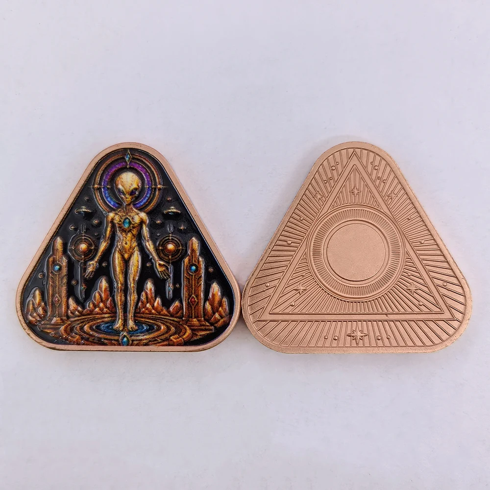 5 Designs 1 OZ Antique Triangle Commemorative Coin Mysterious Creatures Alien Cthulhu Mothman Deer Man Collectible Souvenir Gift