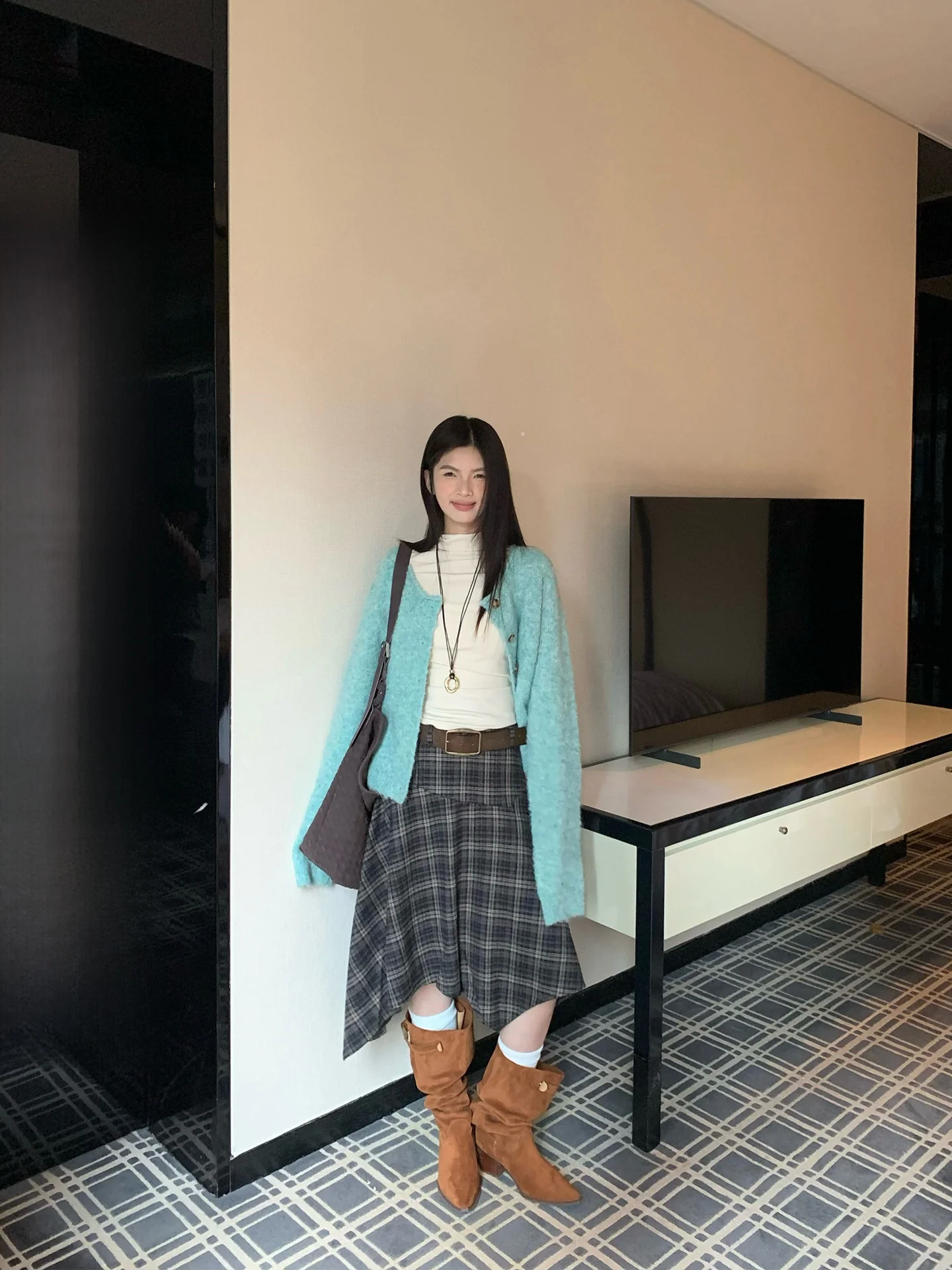 

Женская юбка миди в клетку, А-силуэт, корейский стиль, с завышенной талией, асимметричный дизайн, повседневная, из вискозы и полиэстера