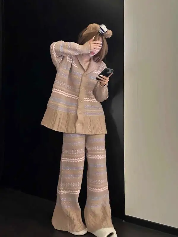 

Women's Clothing Korean Version Striped Pajamas Winter Thicken Coral Fleece Keep Warm Knit Plush Homewear Two-Piece Set