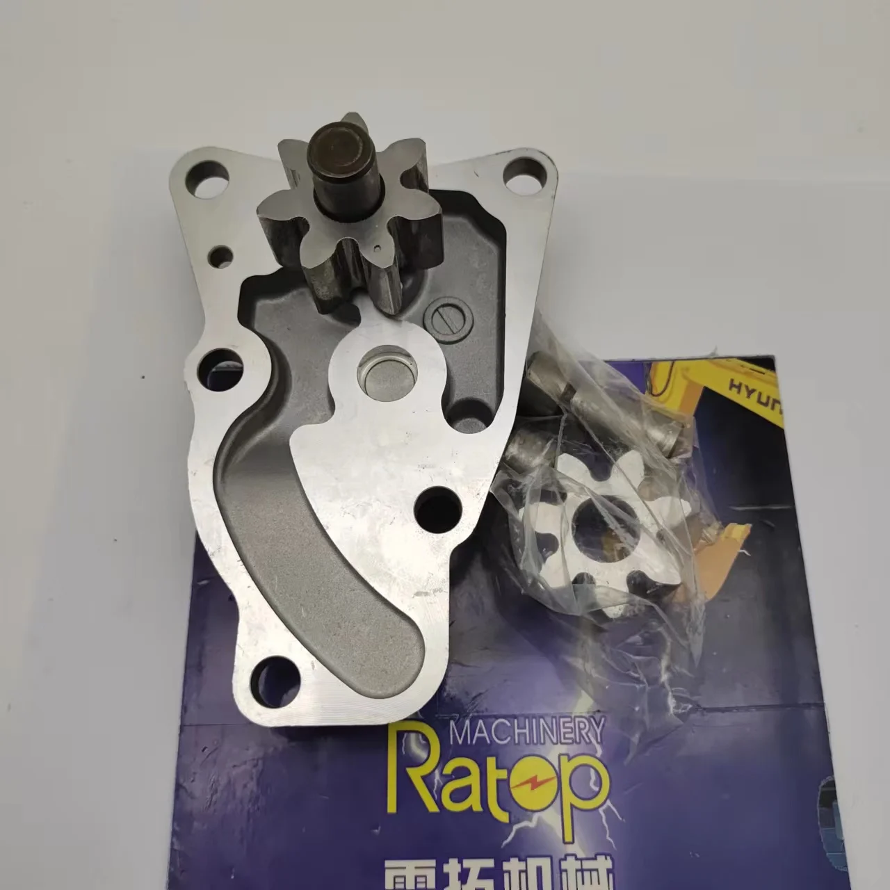 In stock PC120-6 4D95 6207-51-1201 6207-51-1100 Oil Pump for excavator