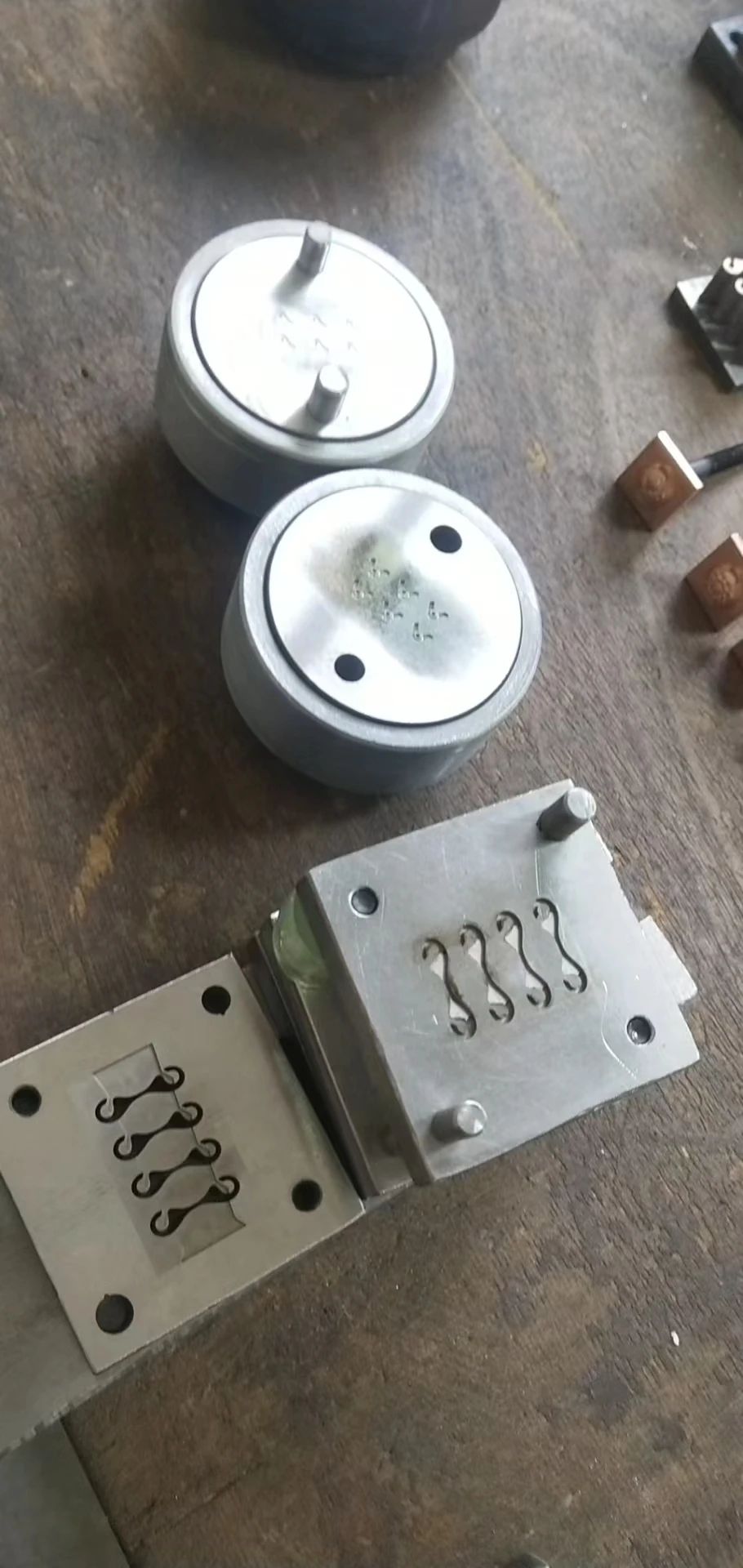 Jewelry Button Mould Design Custom Lobster Buckle and Pear Buckle Accessories Steel Mould Manufacturing Parts Mould