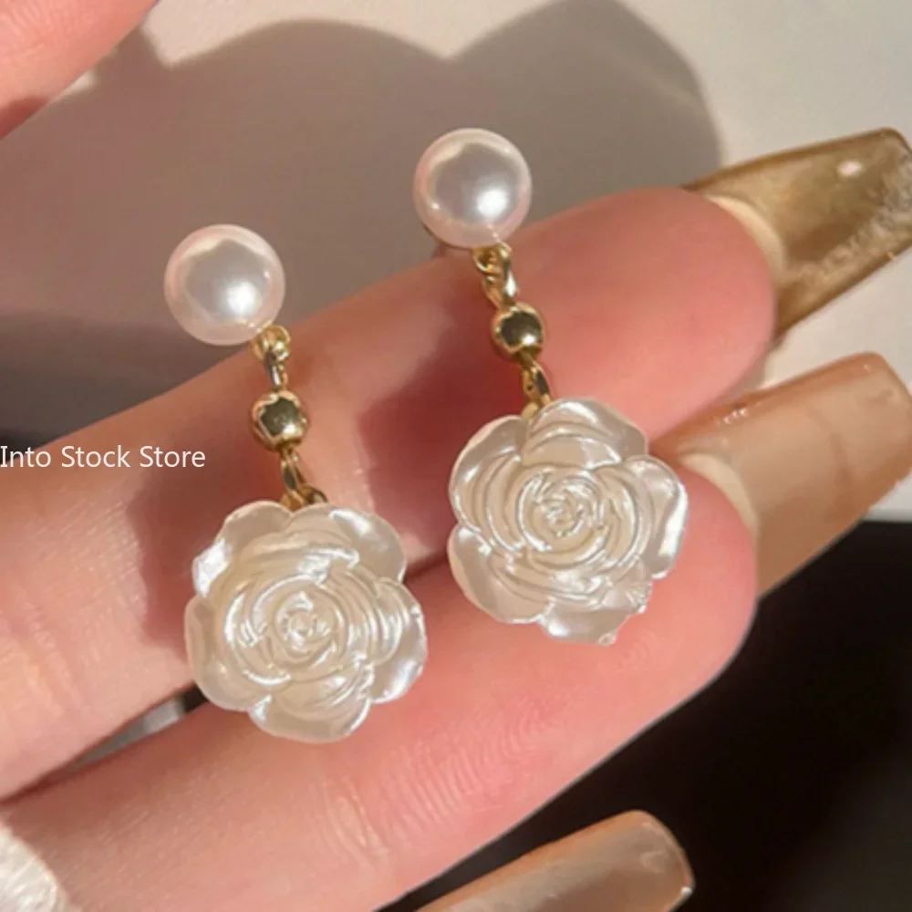 White Rose Pearl Earrings No Hole Ear Clips Camellia Clip Earring Without Piercing Minimalist Korean Earrings Jewelry