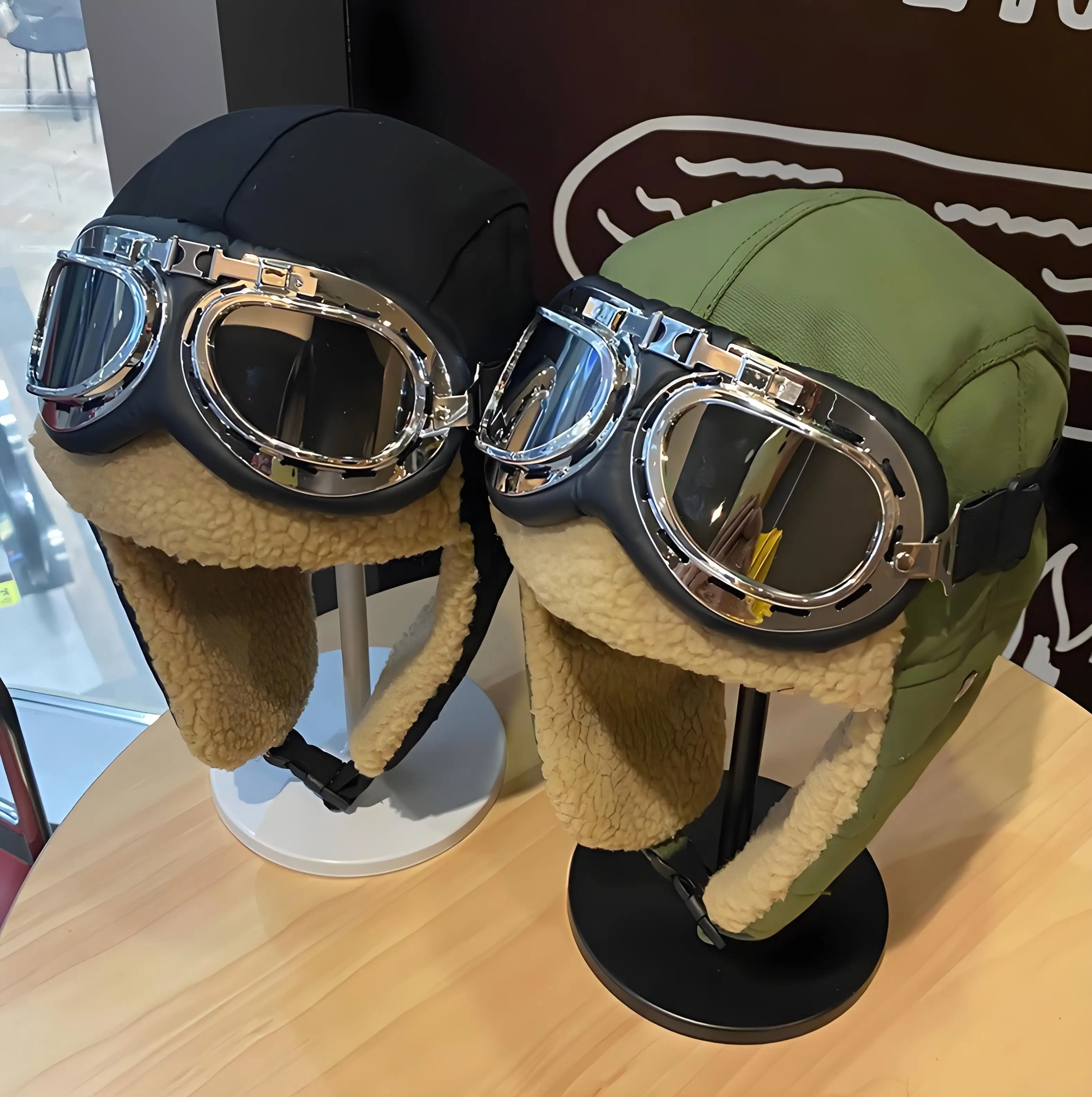 

Autumn and winter pilot lamb fleece Lei Feng hat cold proof cotton hat outdoor climbing skiing windproof ear protection warm hat