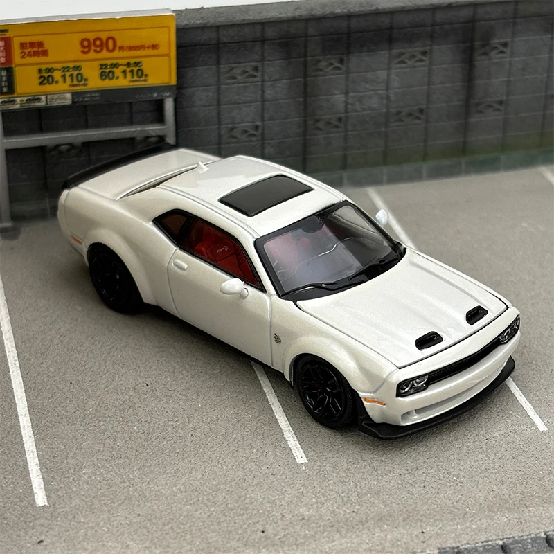 Diecast 1:64 Scale SRT Hellcat Muscle Car Alloy Model Collection Limited Edition Simulation Decoration Model Display Gift Toy