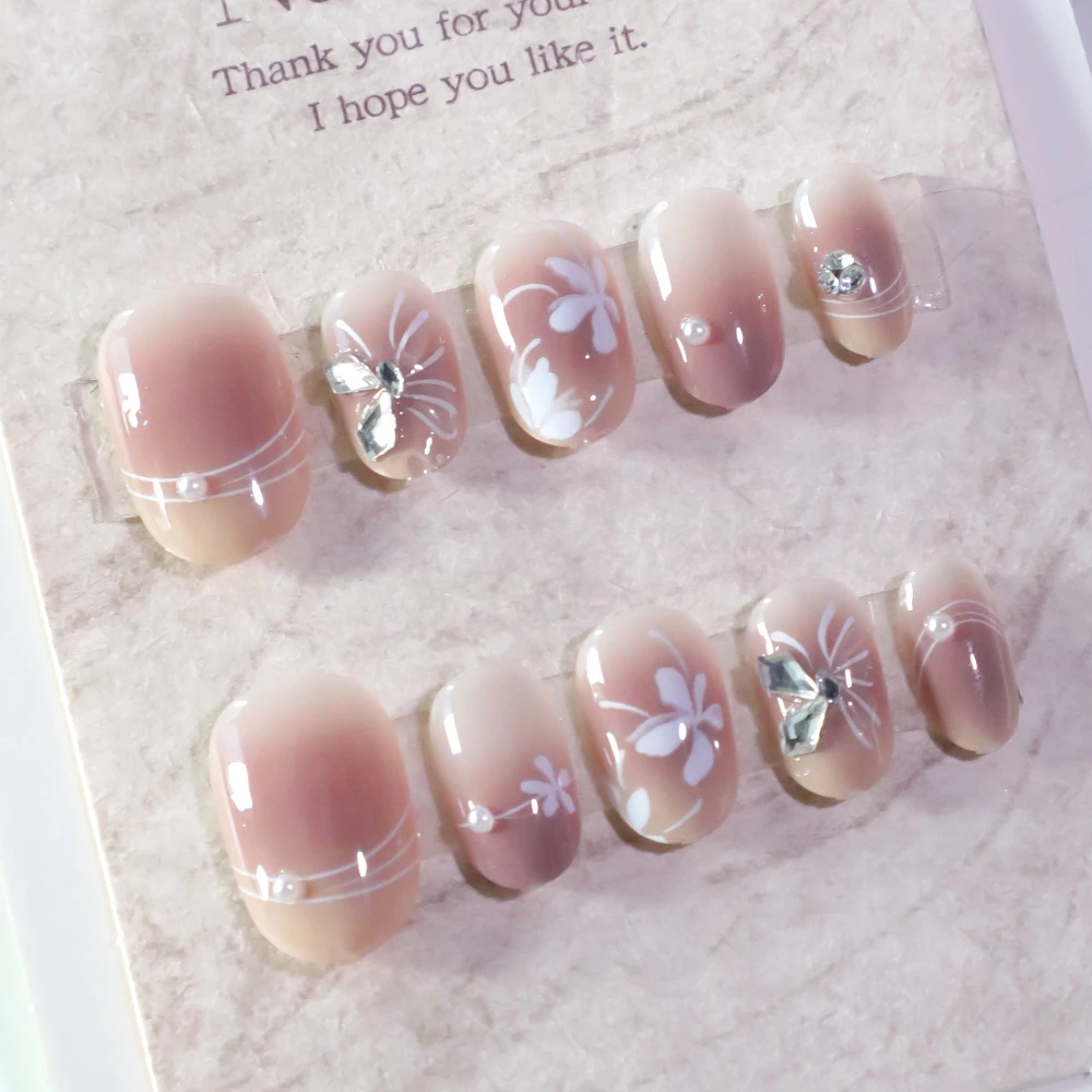 

Shiny Rhinestone Pearl Butterfly White Flowers Nail Art Fashion Wearable False Nail Detachable Finished Fake Nail Press on Nails