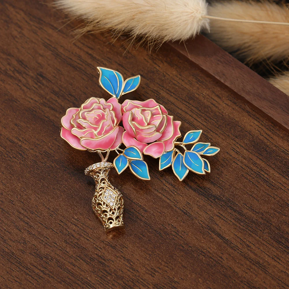 Sweet Flower Shape Lapel Pin Inlaid Shiny Rhinestones Brooches All-match Versatile Corsage Accessories Brooches for Women