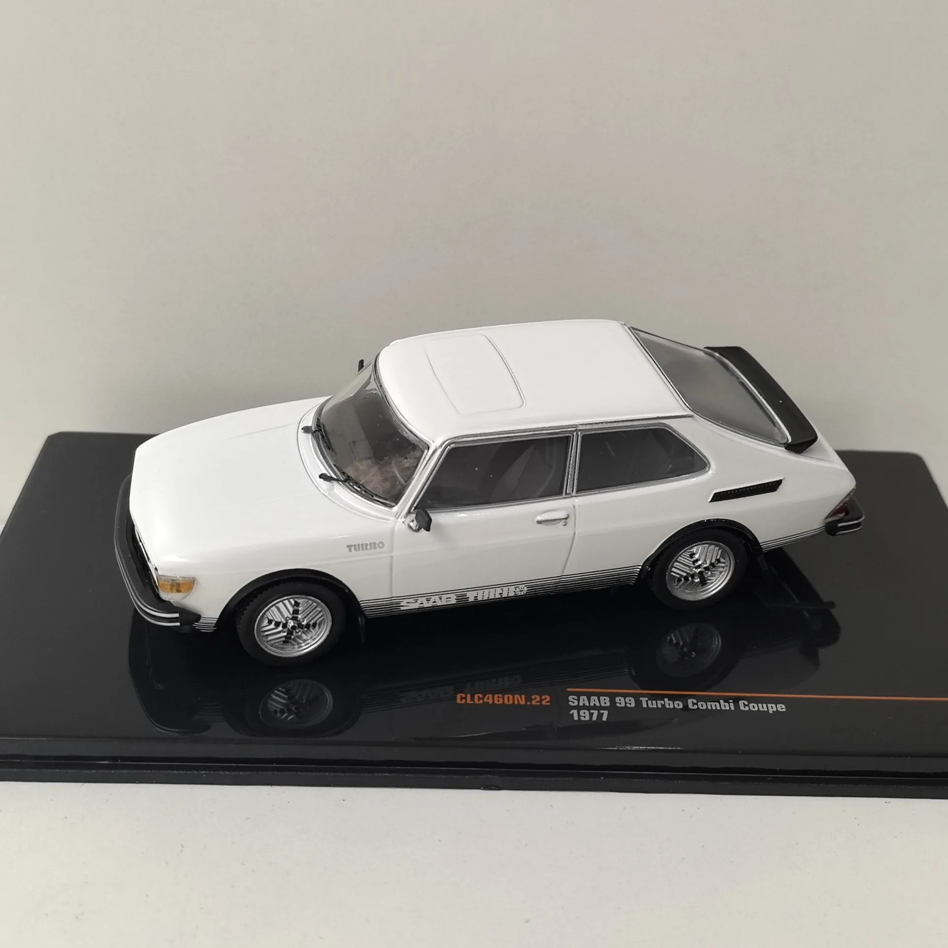

Diecast IXO 1/43 Scale SAAB 99 Turbo Combi 1977 Saab Alloy Car Model Collectible Toy Gift Souvenir Display Ornament