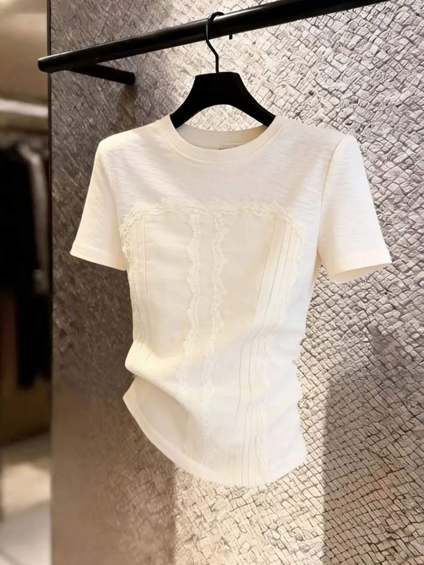 

Korean Style round Neck Short Sleeve T-Shirt Lace Patchwork Design Summer Fashionable High-End Feeling Women's Top Shirt