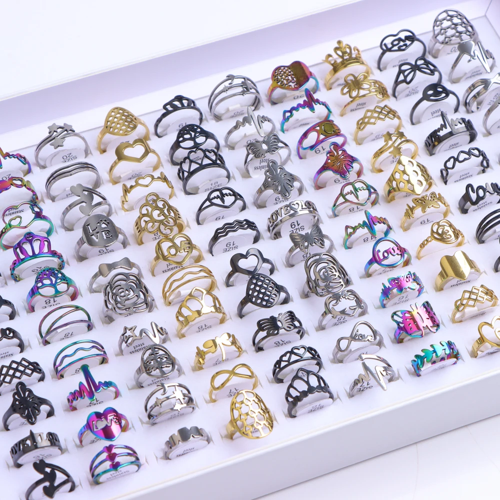 

50Pcs/lot Fashion Hollow Out Stainless Steel Rings For Women Men Mix Style Flower Heart Crown Jewelry Party Gifts With Box