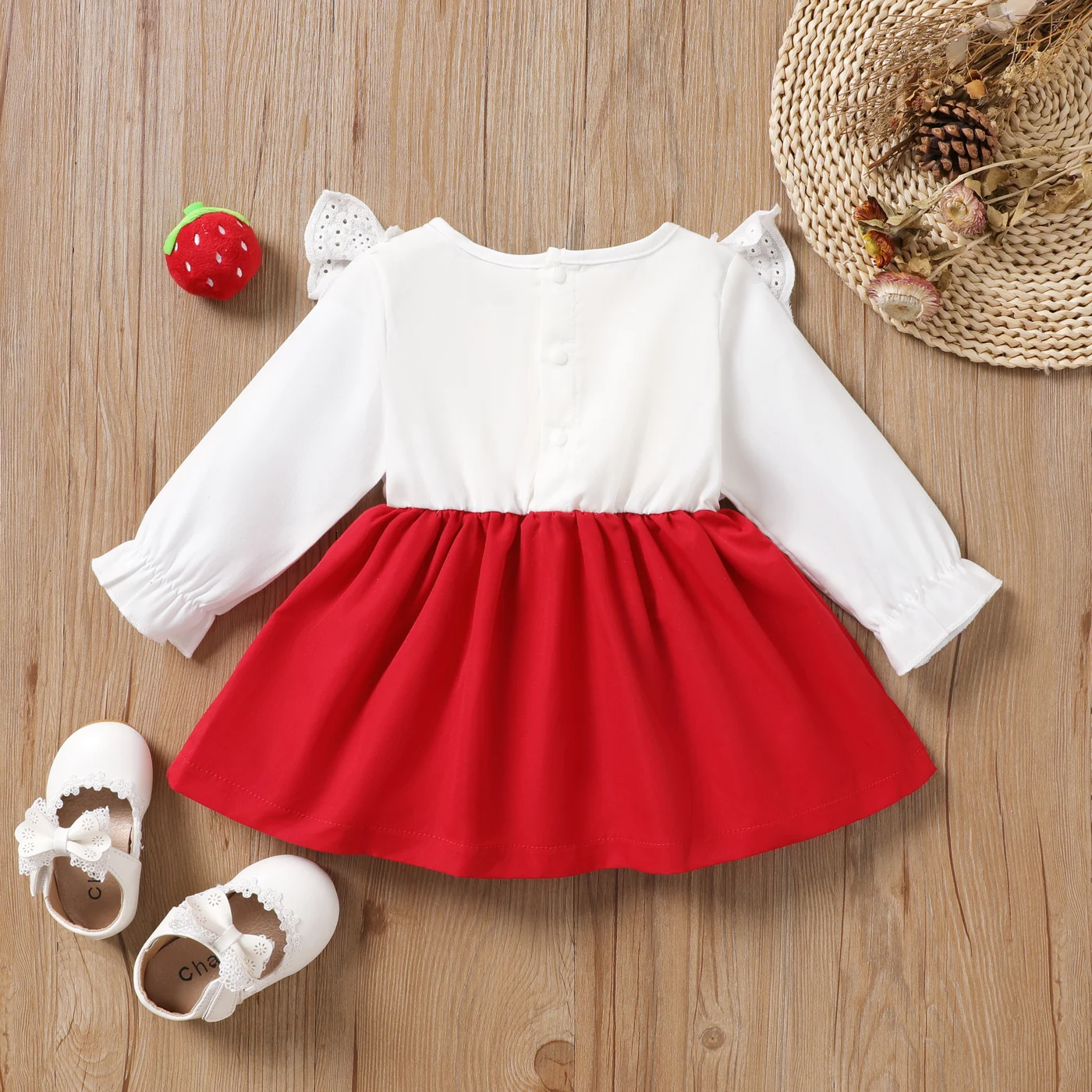 PatPat Baby Girl Strawberry Embroidery Ruffle Bow Decor Long-sleeve Dress