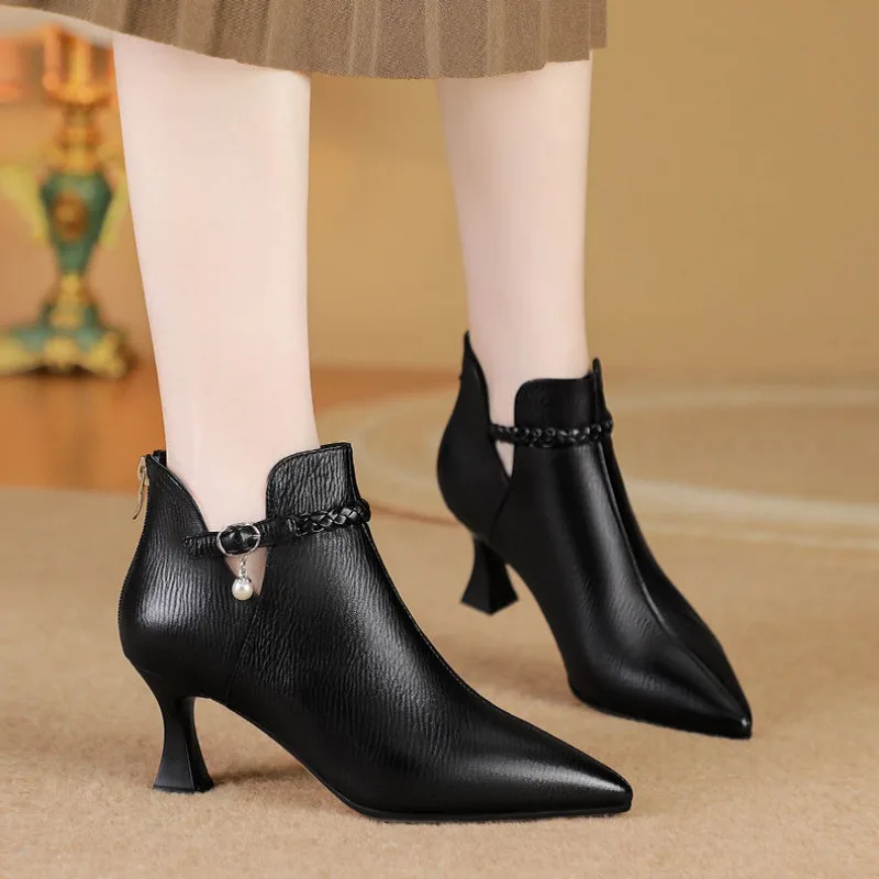 

Manufacturers direct sales of new women's boots autumn winter sheepskin high heels fashion everything skinny shoes pointy black