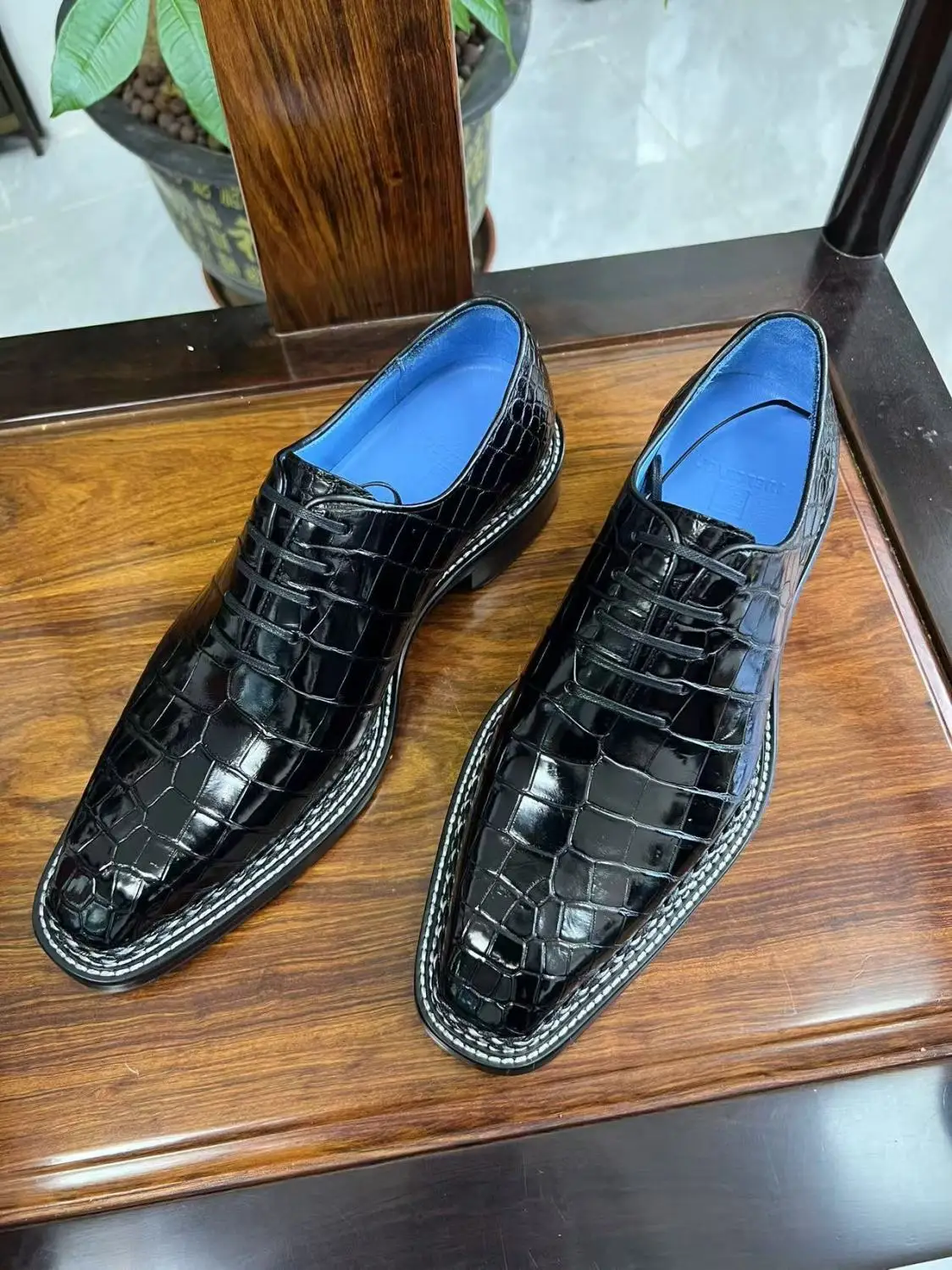 Genuine Crocodile Skin Men's Business Shoe Real Alligator leather Goodyear Sole of Handmade Cowskin Version Black color