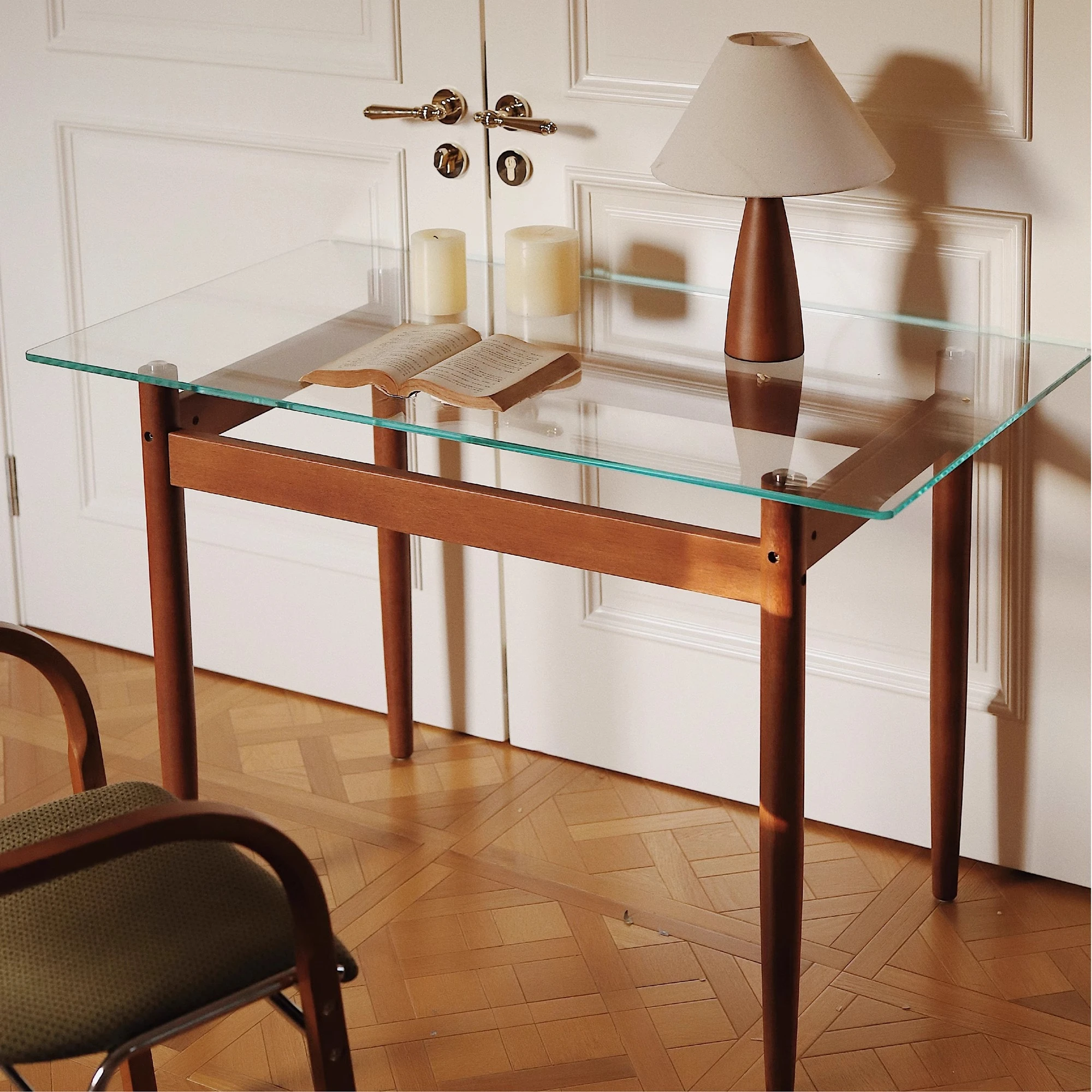 

ZHUOSE "Barcelona" French retro solid wood glass desk simple workbench designer desk