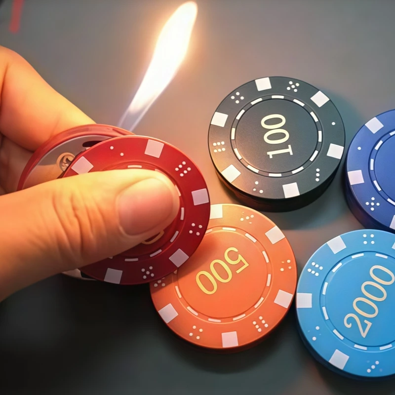 

Creative Chips Gas Lighters Portable Metal Personalized Butane Igniters Mini Fun Small Tools Cigarette Accessories Smoking Gifts