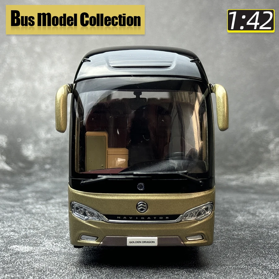 OEM 1:42 scale Xiamen Gold Passenger Car Jinlong XML6129 Pilot bus Alloy Passenger model Car model static display collection