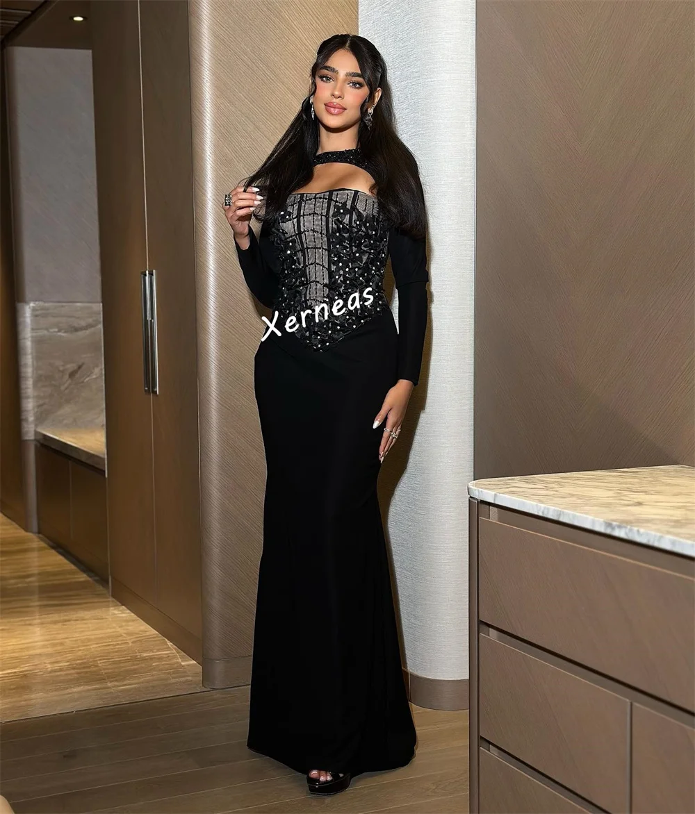 Sukienki syreny z wysokim kołnierzem, zdobione aplikacjami z kwiatów, szyte na miarę, eleganckie sukienki wieczorowe dla kobiet na specjalne okazje.