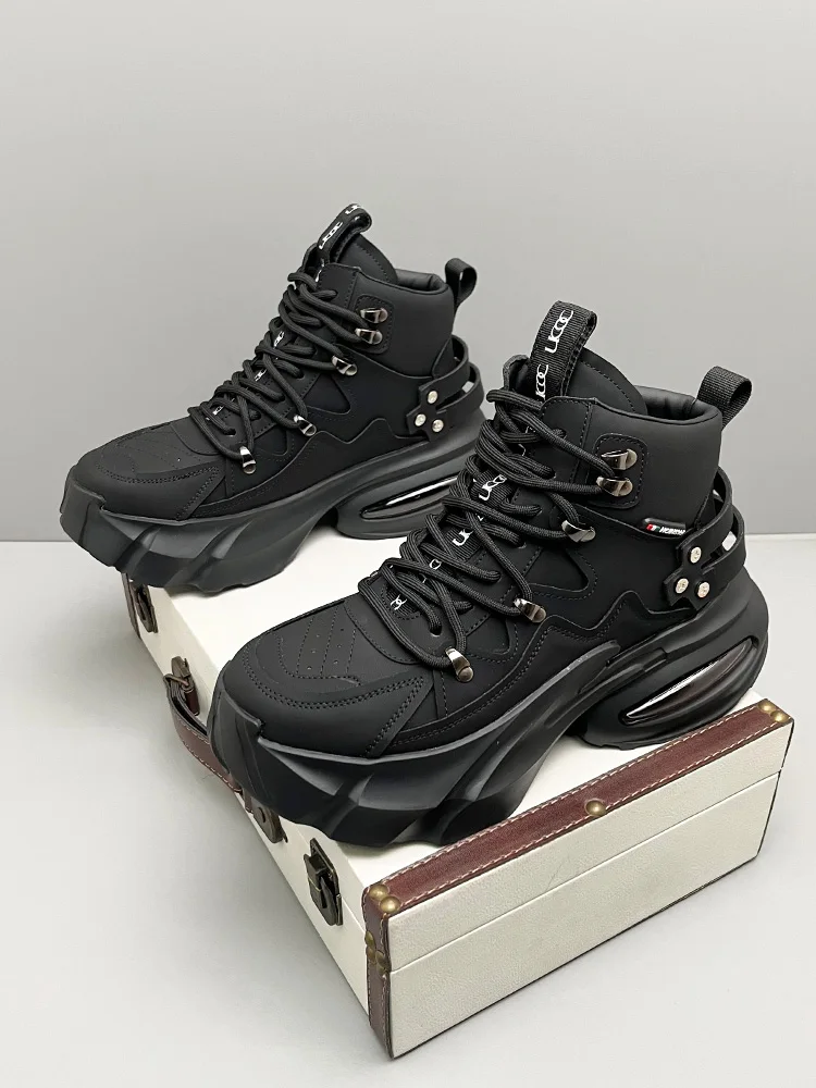 botas-de-moda-para-hombre-con-suela-gruesa-estilo-papa-a-media-pantorrilla-primavera-otono-2026-nuevo-estilo-botas-marti
