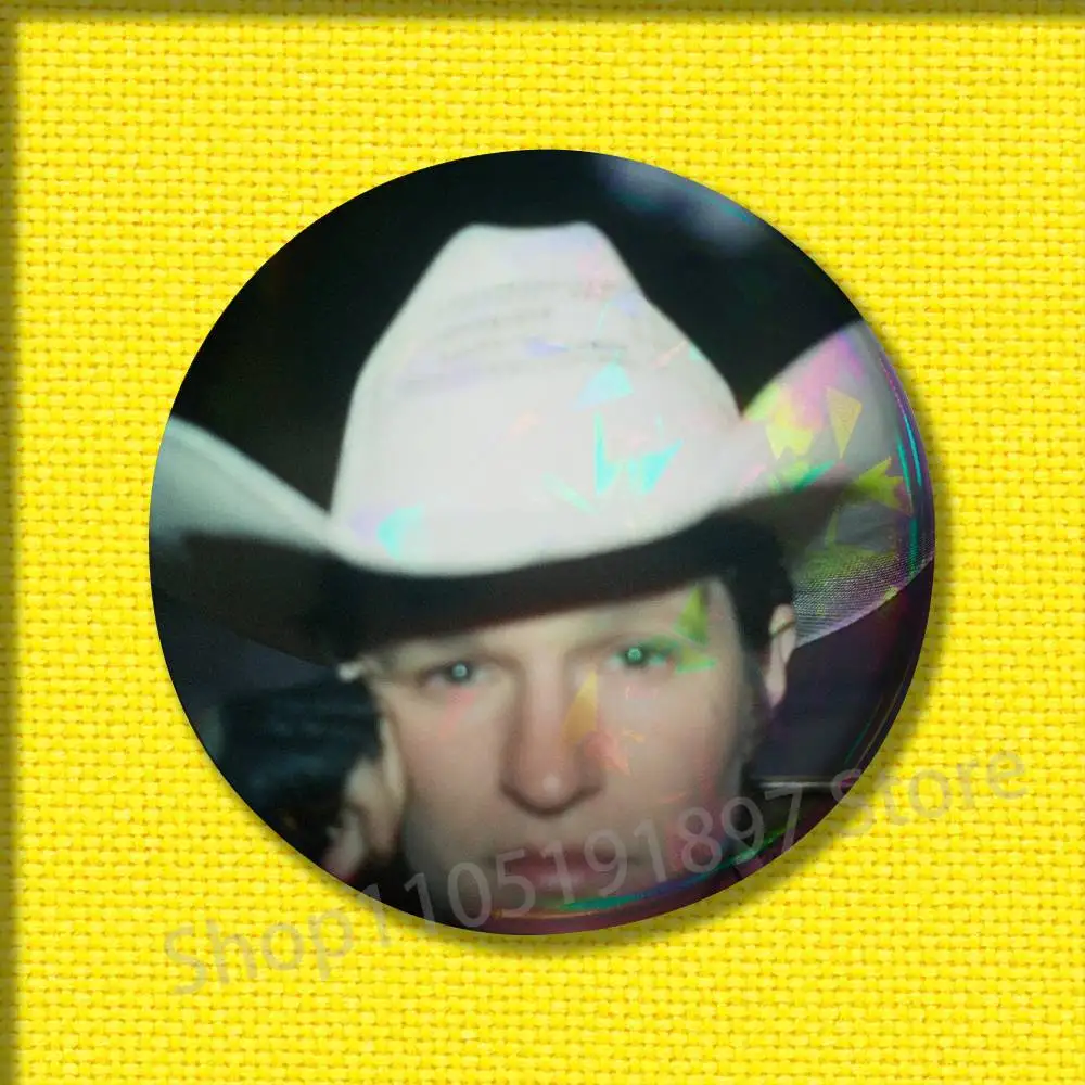 A-Adrianne L-Lenker أغاني مشرق المستقبل شارات 25 مللي متر 75 مللي متر 44 مللي متر 58 مللي متر 32 مللي متر دبوس مستدير بروش الزينة تذكارية تأثيري هدية #6