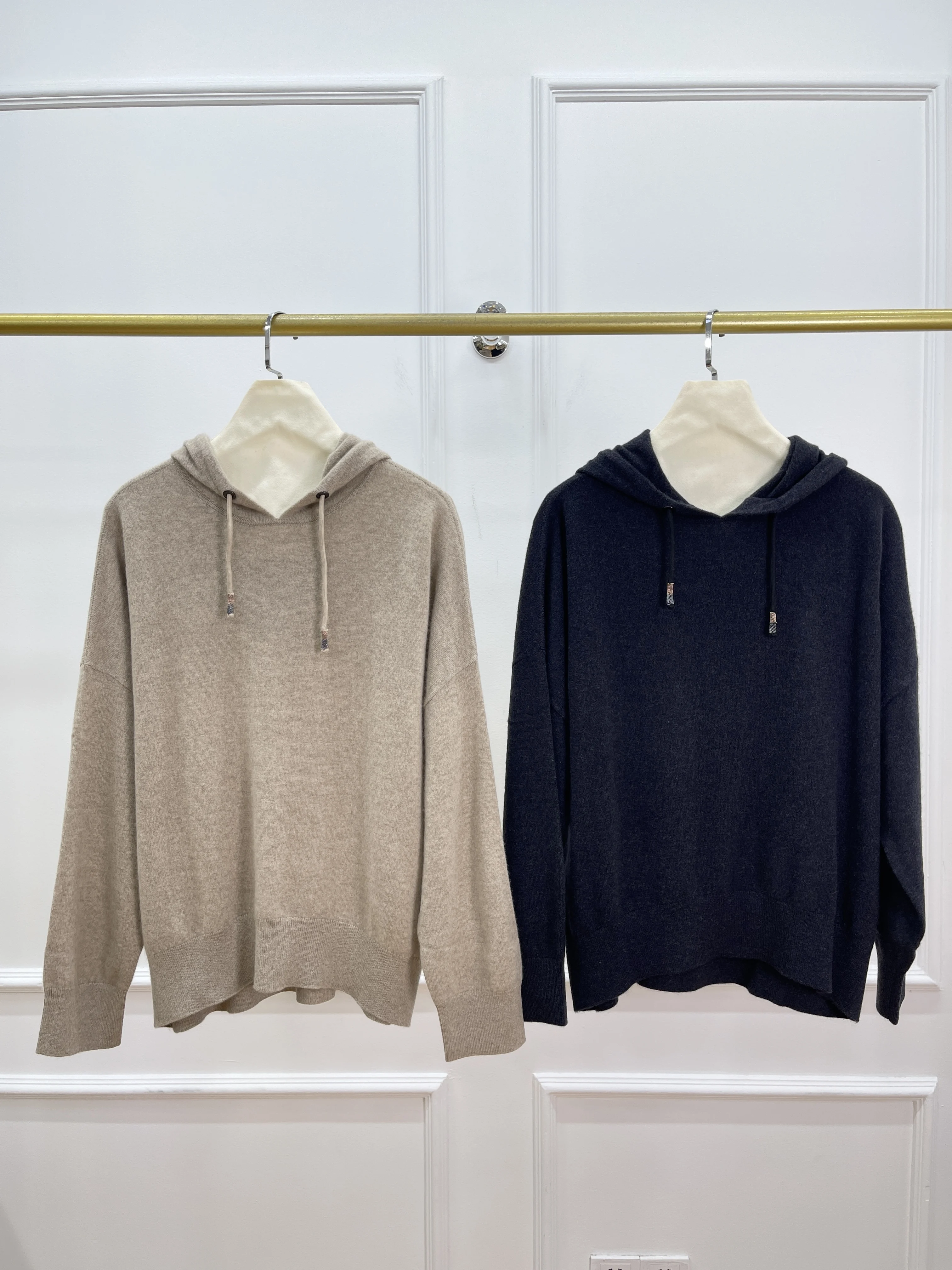 2025 가을 겨울 신상 울 니트 패션 정장 여성 후드 스웨터 + 캐주얼 팬츠 기품 있는 레트로 다용도