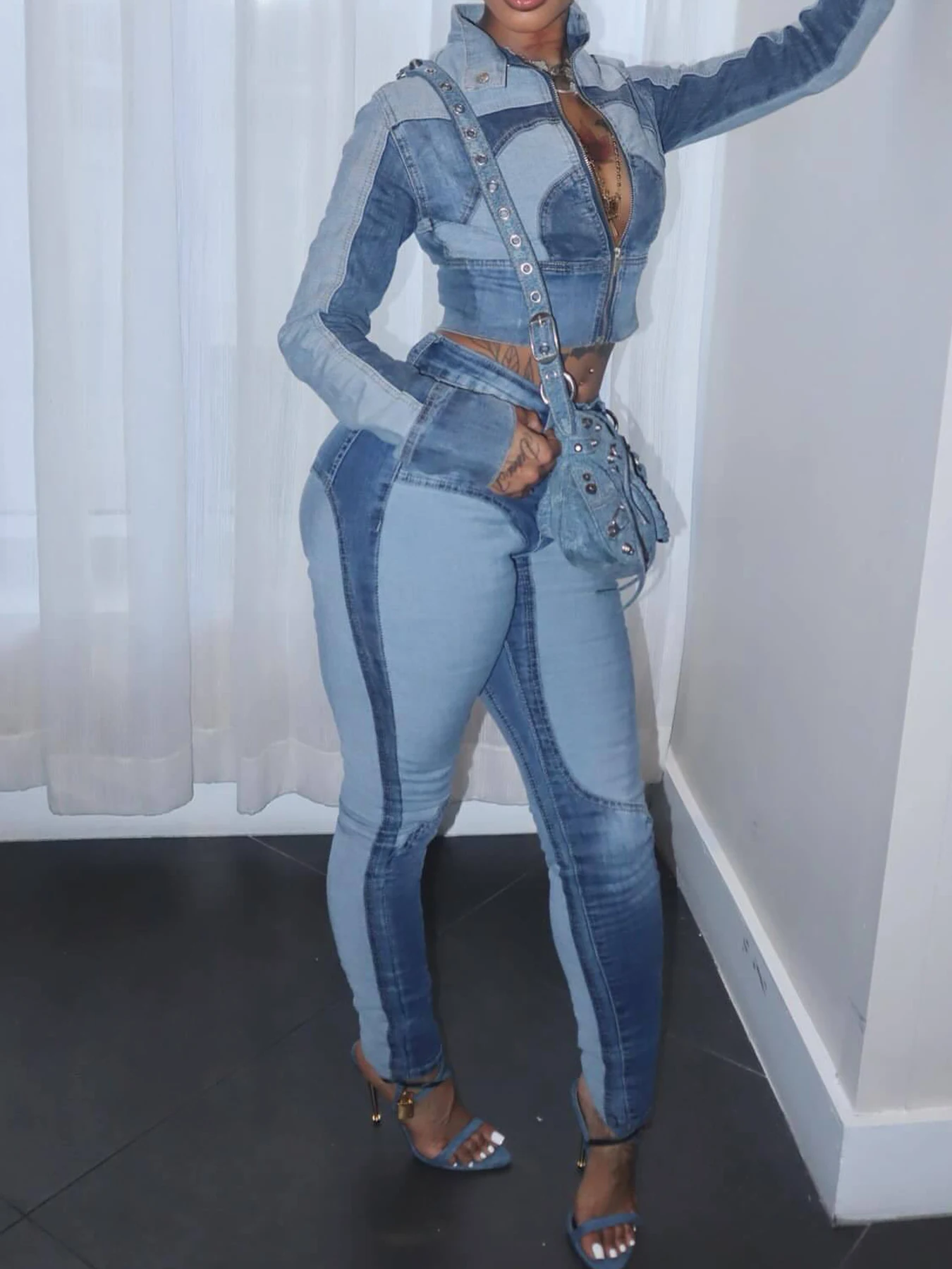 New Women's High-Elasticity, Fashionable, Sexy Color-Blocked Washed Denim Two-Piece Set, Featuring A Long-Sleeved Stand-Collar Zip-Up Top And Slim-Fit Jeans. Machine Washable.