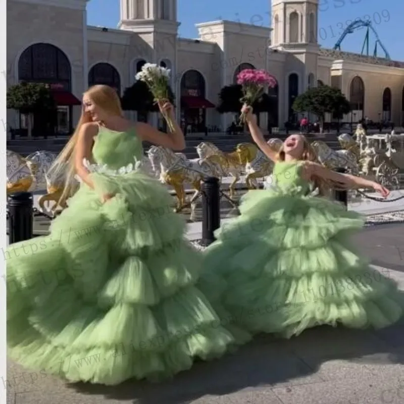 Vestido verde claro Ruffles, Mãe e filha sem mangas, Tule fofo, Mamãe e eu vestido, Sessão fotográfica ou férias