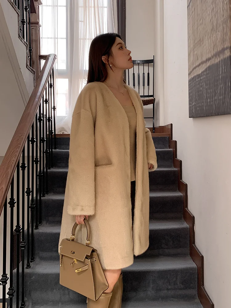 صديقة للبيئة المرأة معطف الفرو المخملية مثل المنك تقليد ملابس خارجية منتصف طول الكورية Sle الخريف الشتاء معطف Faionable