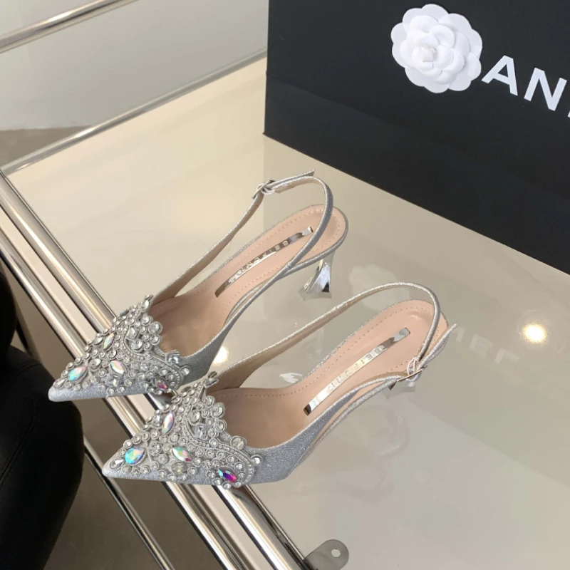 Décolleté estivi a punta da donna sandali con strass ricamati in pizzo Fashion Designer scarpe con tacco sottile scarpe con tacco alto da sposa