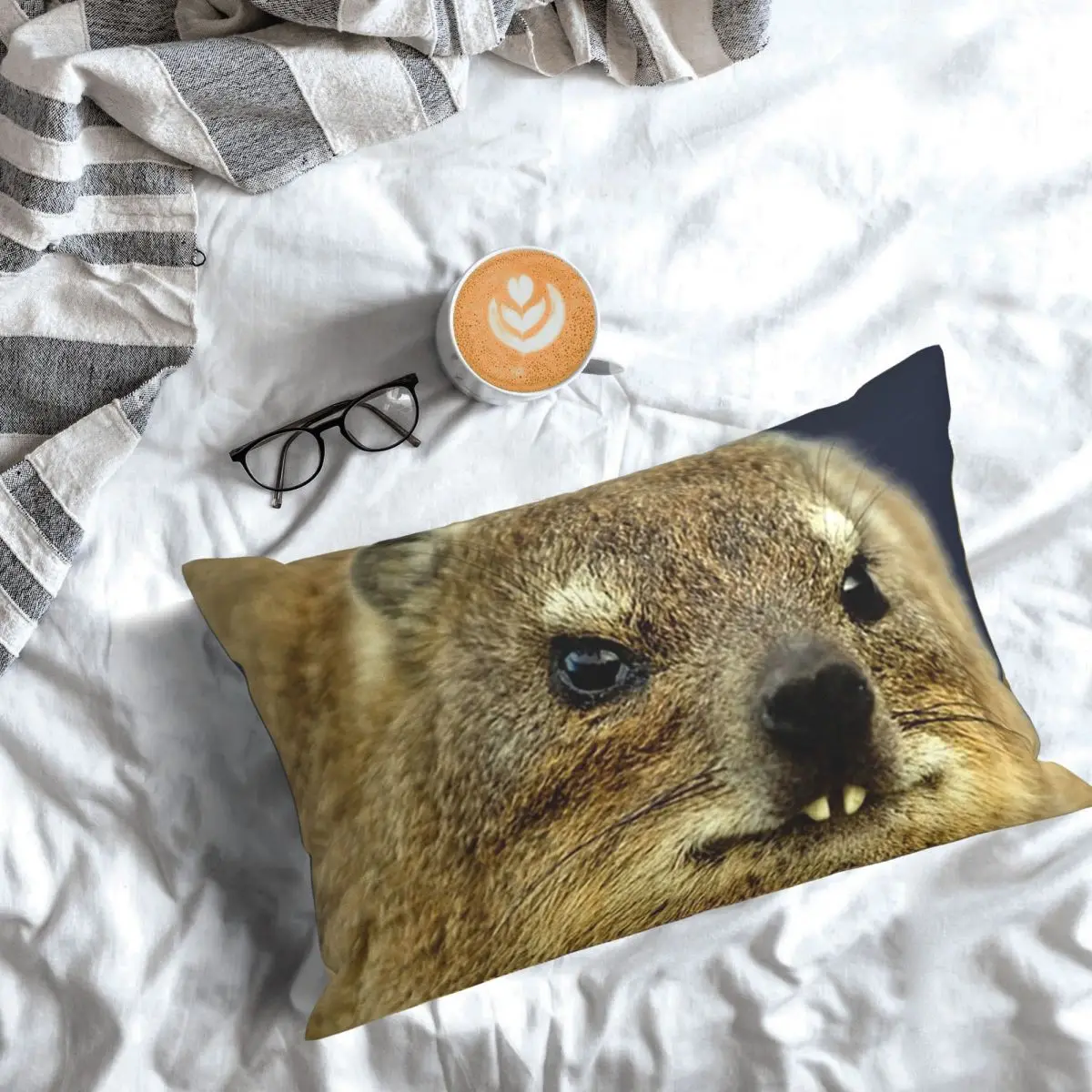 Rock Hyrax Photo Rectangle Pillowcase Cushion Cover Decorative Bedroom Bed Home Comfort Throw Pillow