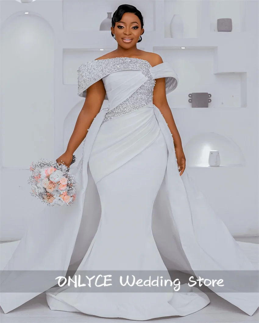 

Gorgeous Satin Mermaid Wedding Dress Beading Crystals Pleat Elegant Long Bridal Gowns Vestido De Noiva With Detachable Train