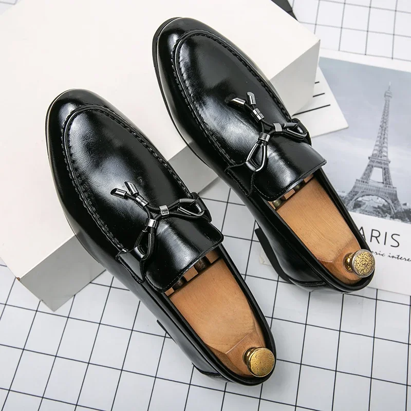 Men Casual Shoes Big Size Leather Men Loafers Business Office Shoes For Men Driving Moccasins Comfortable Slip On Tassel Shoes