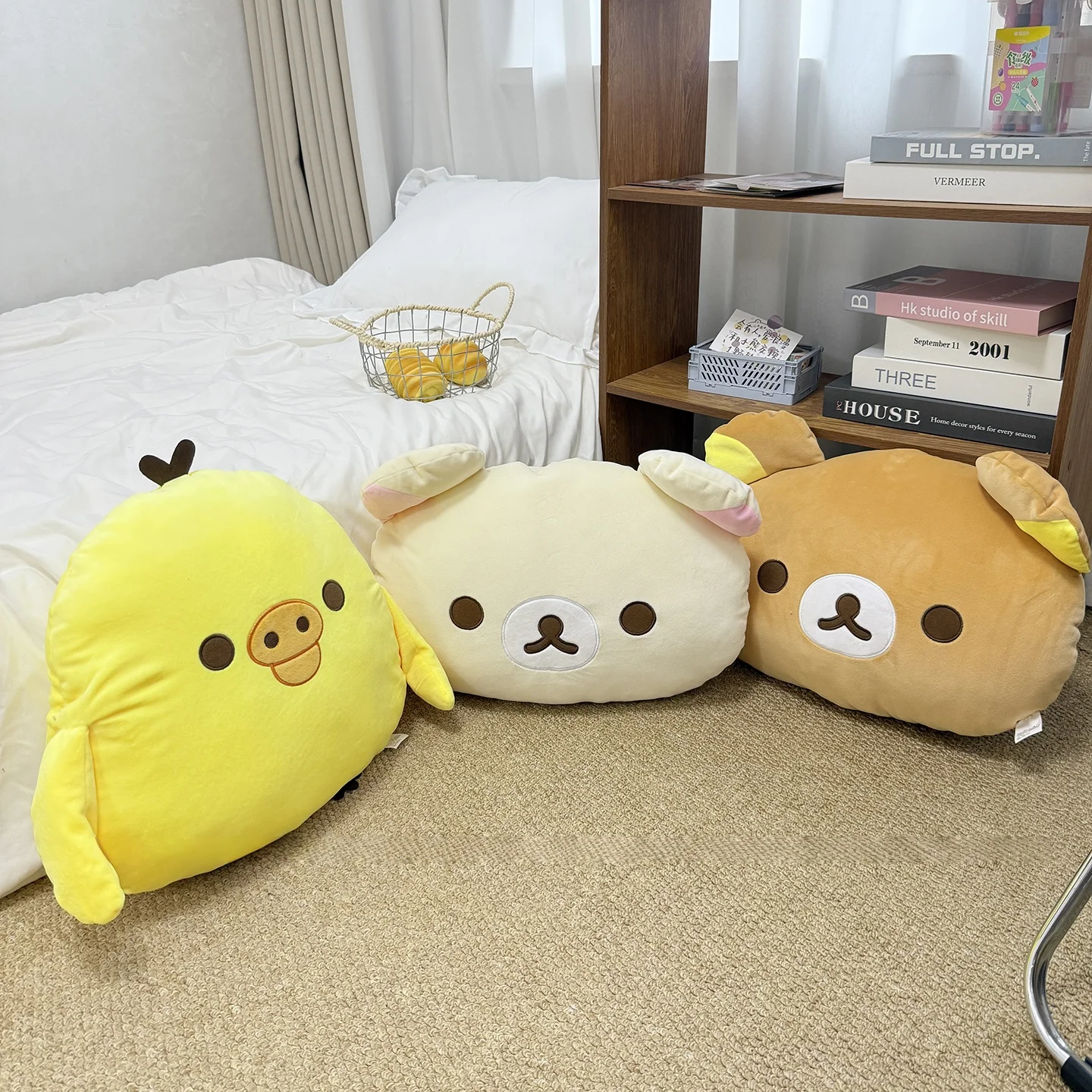 Adorável rilakkuma travesseiro de pelúcia kiiroitori boneca de pelúcia adorável anime sofá travesseiro kawaii animal quarto deocr presentes de aniversário para criança