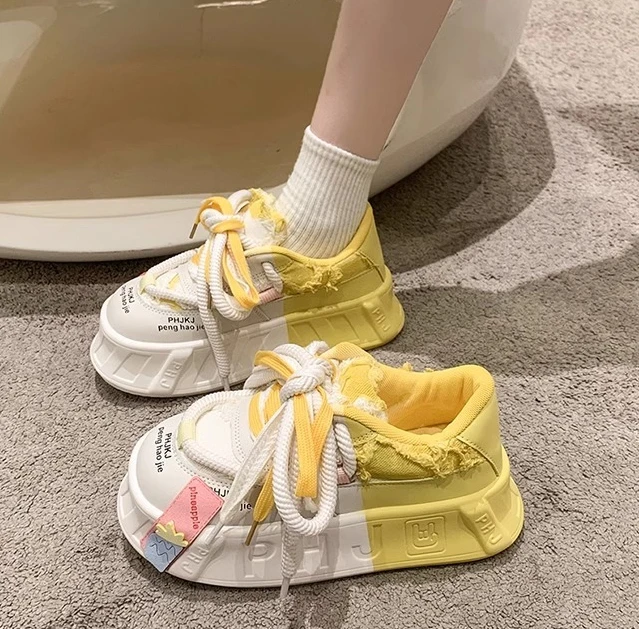 Spring New Cute Design Sense Round Head Casual Sneakers Women Comfortable Lovely Bread Shoes Women