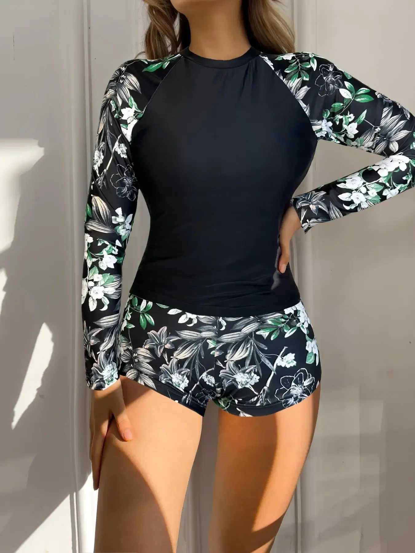 2025, Blumen-Badeanzug, Tankini-Set, Damen-Bademode, Sport, Strandkleidung, Badeanzüge mit Shorts, Mädchen, langärmelig, Damen-Rashguards