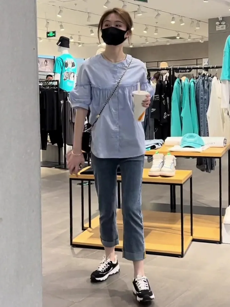

Casual Fashionable Set Young Looking Wood Grain Short Sleeve Shirt Slim Fit Jeans Summer Women's Wear 2025 New Style Two Piec...