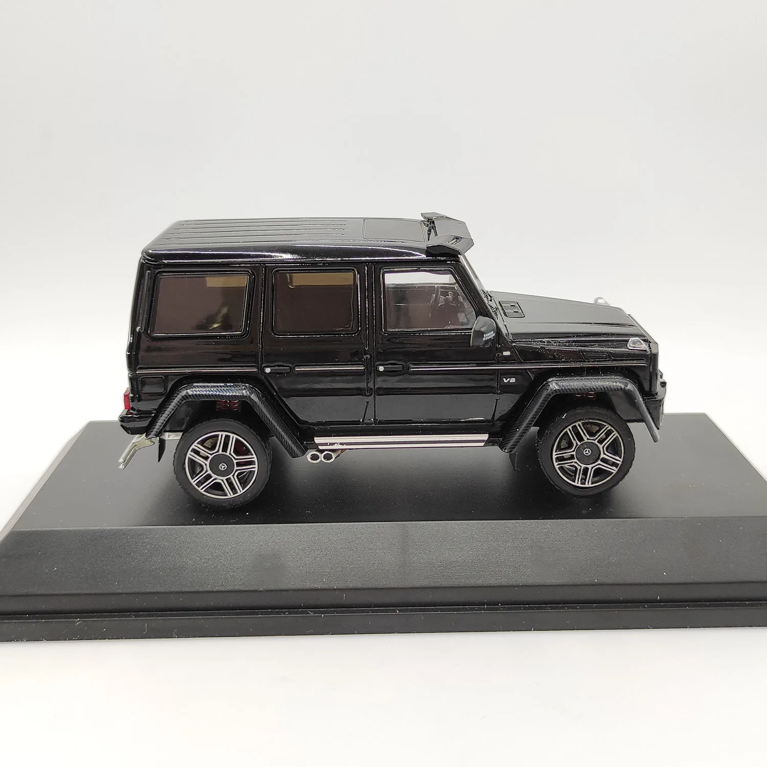 ข้อบกพร่องDiecast 1/43 Scale Benz G500 4*4 จําลองรถสะสมของเล่นของขวัญของที่ระลึก