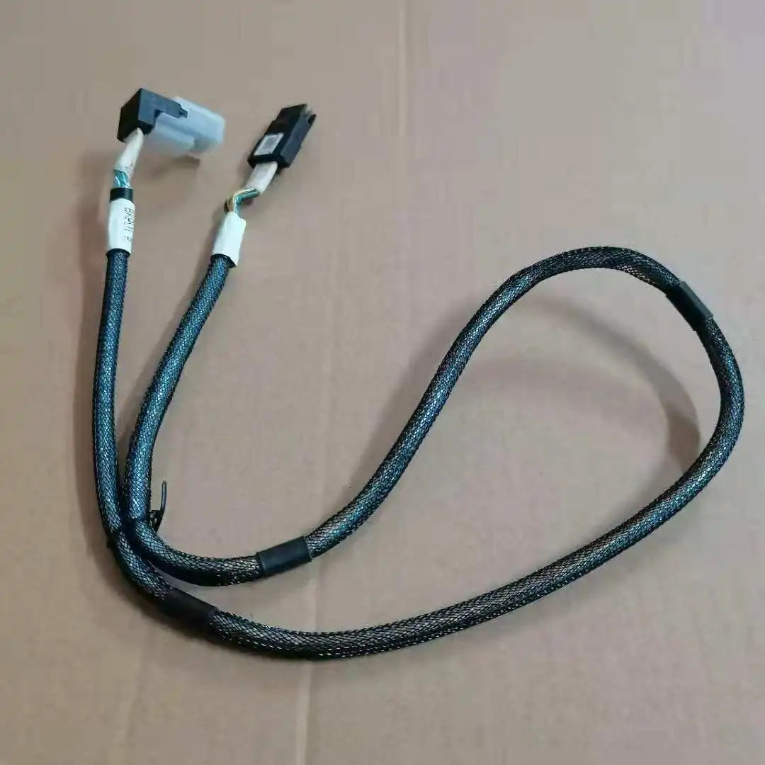 cable-de-donnees-sas1-pour-carte-raid-dell-poweredge-r910-y100n