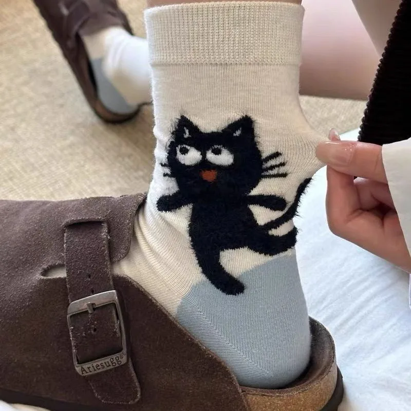 4 Paar neue mittellange Herbstsocken, einfache, süße Cartoon-Katzen-Freizeitsocken, einfache, bequeme, mittellange Alltagssocken