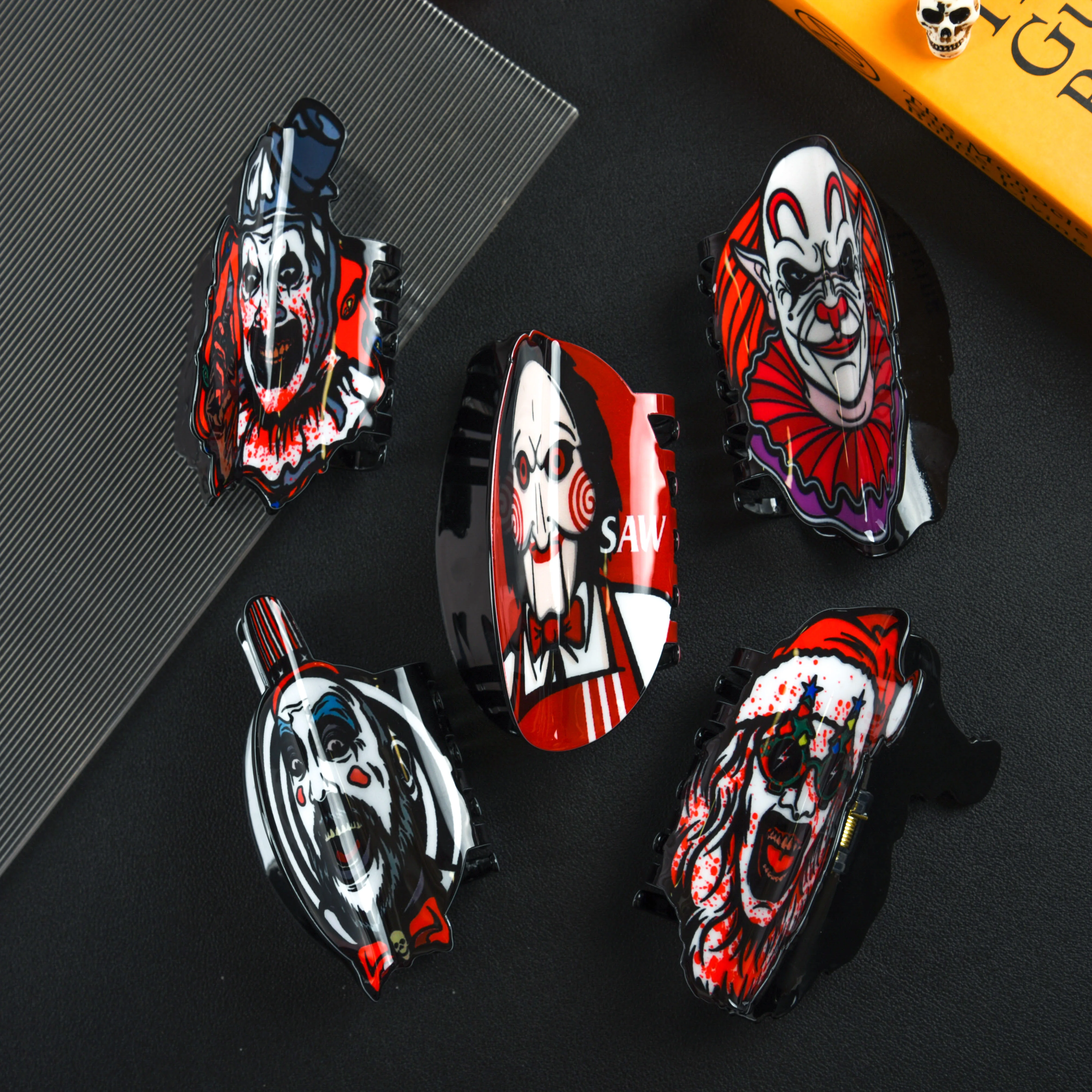 

New Halloween Joker Ghost Hair Claws Horror Series Acrylic Claw Clips Hot Trendy Crab Hair Clips Hair Accessories for Women Girl