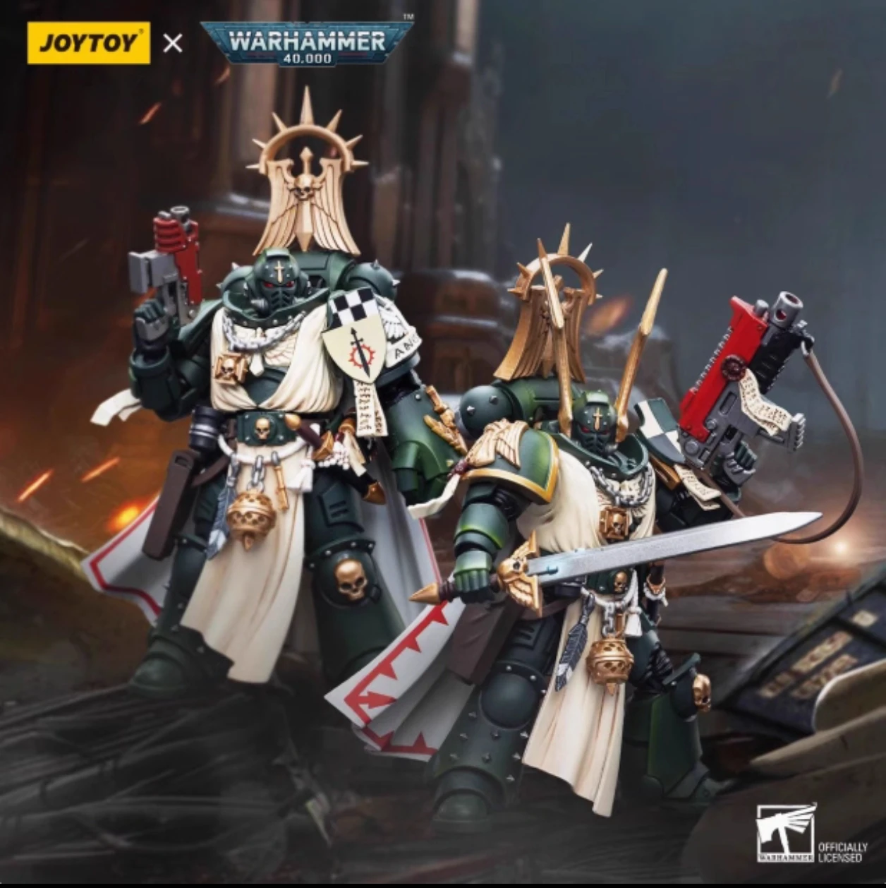 

JoyToy Source Warhammer 40K Dark Angels Master Lazarus with Power Fist 1/18 Scale Fully Articulated Action Figure In Stock