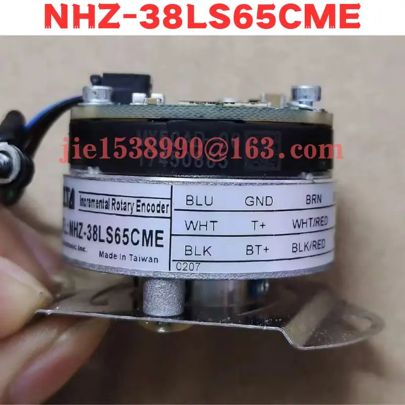 Used Encoder NHZ-38LS65CME  NHZ 38LS65CME  Normal Function Tested OK
