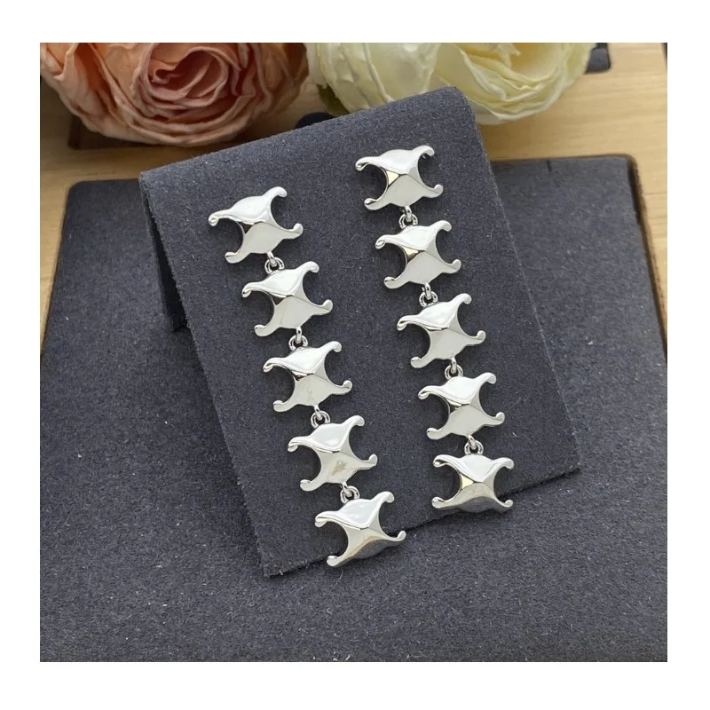 

New French Haute Couture Stud Earrings Women's Niche Design Five Rhombus Fringed Earrings